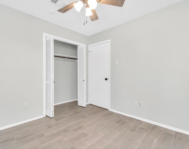 16814 Cobble Ridge Drive - Photo Thumbnail 19