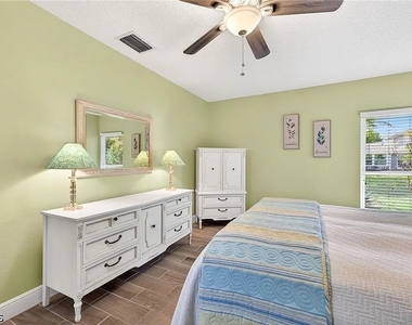 4257 Island Circle - Photo Thumbnail 10