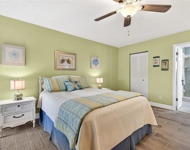 4257 Island Circle - Photo Thumbnail 14