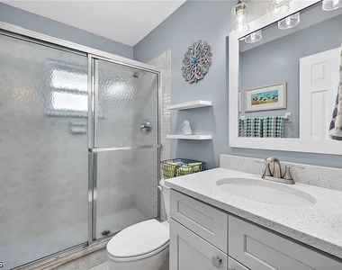 4257 Island Circle - Photo Thumbnail 5
