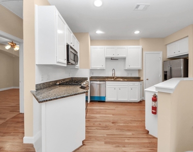 3703 Main Plaza Drive - Photo Thumbnail 10