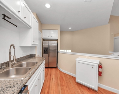 3703 Main Plaza Drive - Photo Thumbnail 6