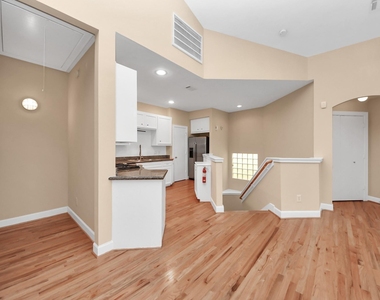 3703 Main Plaza Drive - Photo Thumbnail 11