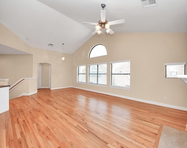 3703 Main Plaza Drive - Photo Thumbnail 2