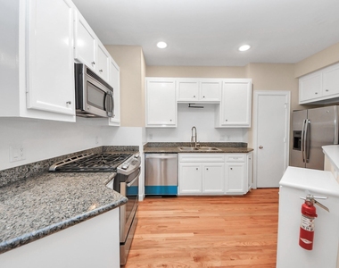 3703 Main Plaza Drive - Photo Thumbnail 9