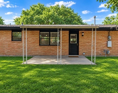 2303 Willowby - Photo Thumbnail 25