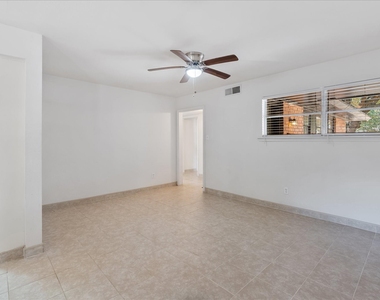 2303 Willowby - Photo Thumbnail 3