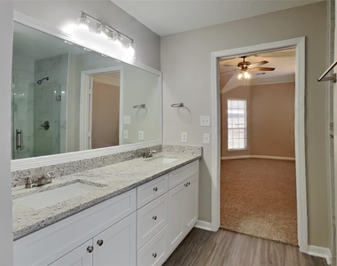 27089 Monarch Wood Drive - Photo Thumbnail 9