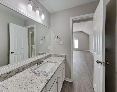 27089 Monarch Wood Drive - Photo Thumbnail 18