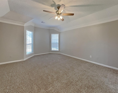 27089 Monarch Wood Drive - Photo Thumbnail 7