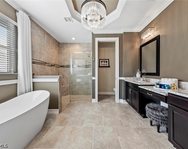 8712 Westwood Oaks Place - Photo Thumbnail 23