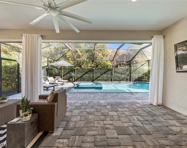 8712 Westwood Oaks Place - Photo Thumbnail 20