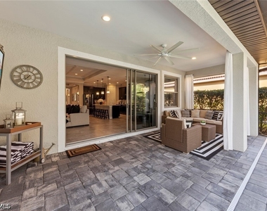 8712 Westwood Oaks Place - Photo Thumbnail 18
