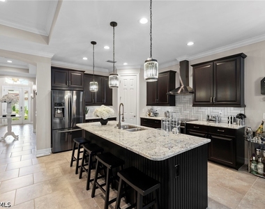 8712 Westwood Oaks Place - Photo Thumbnail 10