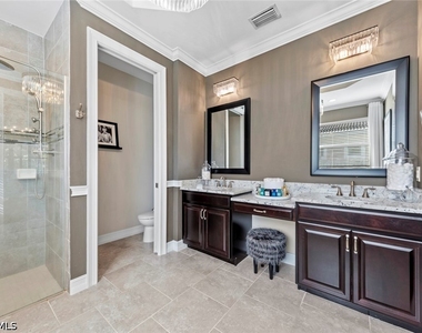 8712 Westwood Oaks Place - Photo Thumbnail 22