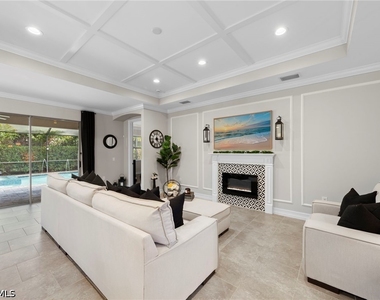 8712 Westwood Oaks Place - Photo Thumbnail 15