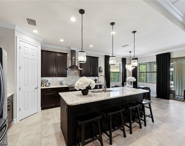 8712 Westwood Oaks Place - Photo Thumbnail 8