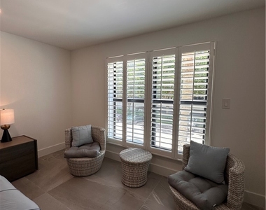4451 Gulf Shore Boulevard N - Photo Thumbnail 14