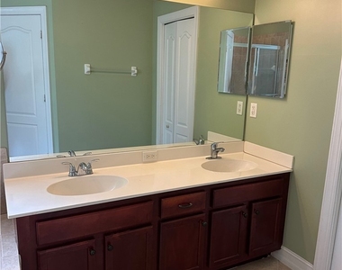 9932 Alabama Street - Photo Thumbnail 10