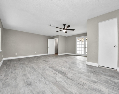 212 Harold Lane - Photo Thumbnail 31