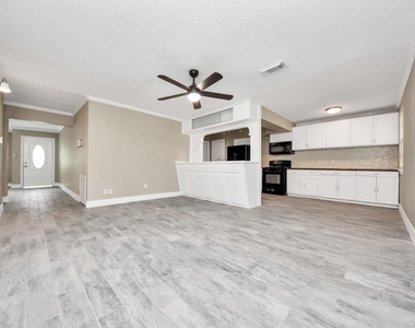 212 Harold Lane - Photo Thumbnail 21
