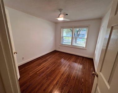 1711 Wilde Rock Way - Photo Thumbnail 10