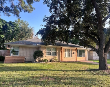 1711 Wilde Rock Way - Photo Thumbnail 1