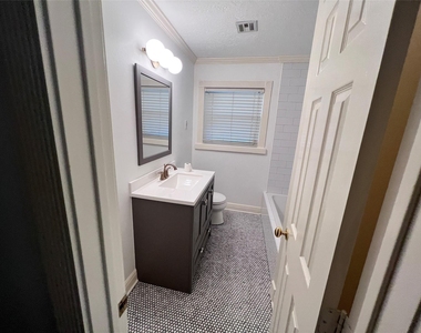 1711 Wilde Rock Way - Photo Thumbnail 13