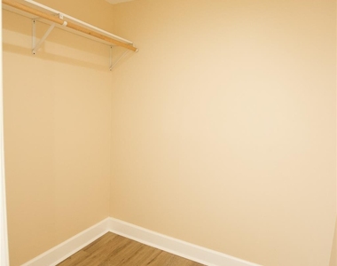 4501 Westwood Lane - Photo Thumbnail 17