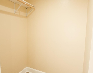 4501 Westwood Lane - Photo Thumbnail 10
