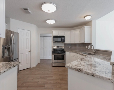 21703 Bay Palms Drive - Photo Thumbnail 15