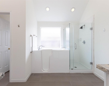 21703 Bay Palms Drive - Photo Thumbnail 20