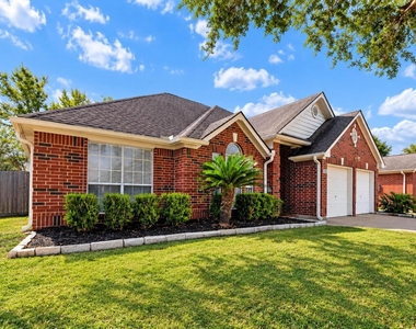 21703 Bay Palms Drive - Photo Thumbnail 2