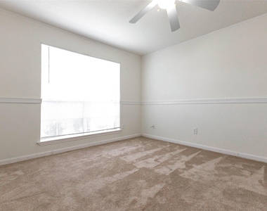 21703 Bay Palms Drive - Photo Thumbnail 5
