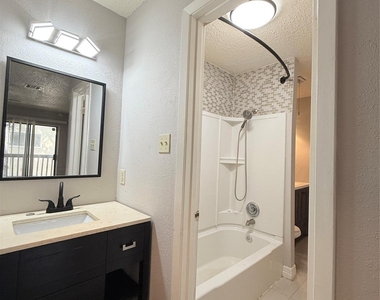 9383 Pagewood Lane - Photo Thumbnail 21