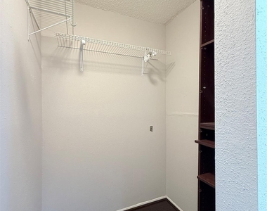 9383 Pagewood Lane - Photo Thumbnail 20
