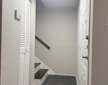 9383 Pagewood Lane - Photo Thumbnail 10