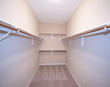 10411 Village Lake Drive - Photo Thumbnail 23