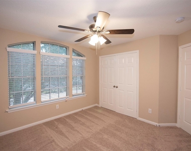 10411 Village Lake Drive - Photo Thumbnail 30