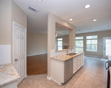 10411 Village Lake Drive - Photo Thumbnail 8