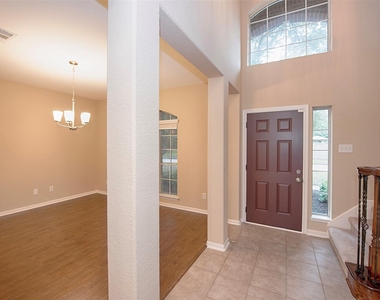 10411 Village Lake Drive - Photo Thumbnail 5