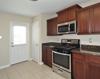 9434 Turquoise Meadow Lane - Photo Thumbnail 11