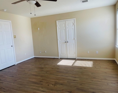 9434 Turquoise Meadow Lane - Photo Thumbnail 30