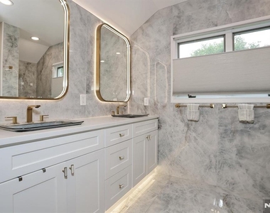 434 Hasbrouck - Photo Thumbnail 27
