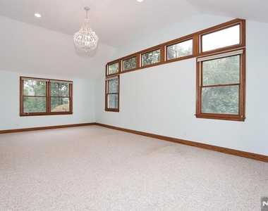 434 Hasbrouck - Photo Thumbnail 23