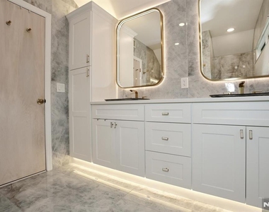 434 Hasbrouck - Photo Thumbnail 30