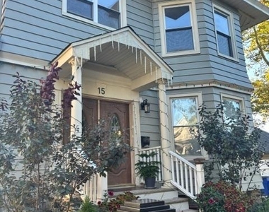 15 Brewster - Photo Thumbnail 1