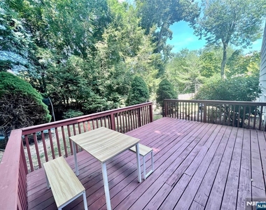 27 Greenway - Photo Thumbnail 14