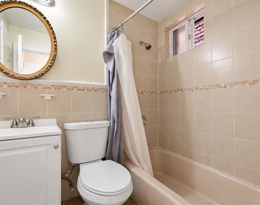 23 Farnham - Photo Thumbnail 3