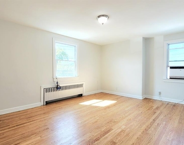 409 Market - Photo Thumbnail 4